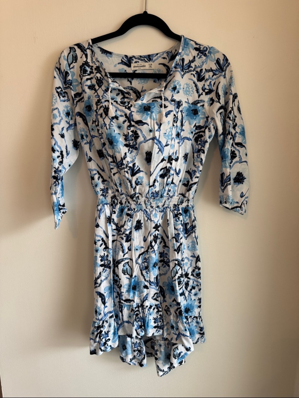 Abercrombie & Fitch White and Blue Floral Long Sleeve Dress